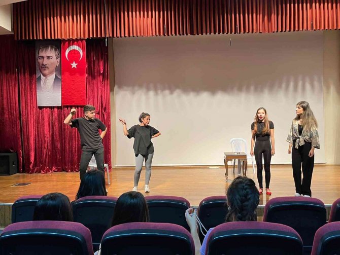 Sincanlı Yetenekler Sahnede Parlamaya Hazırlanıyor