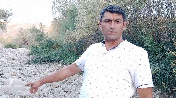 Çay Kurudu Balıklar Telef Oldu, Köylüler İse İsyan Etti