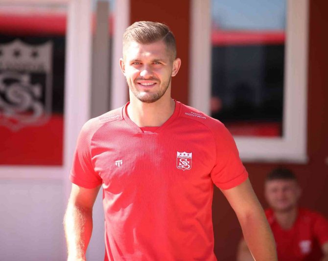Sivasspor Kafilesi İ̇stanbul’da