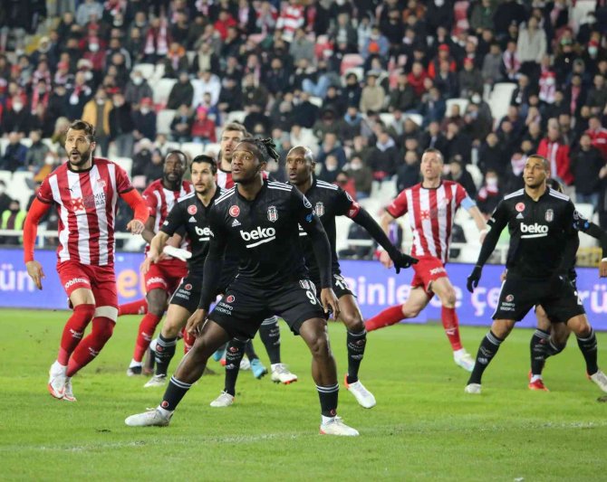Beşiktaş İle Sivasspor 33. Randevuda