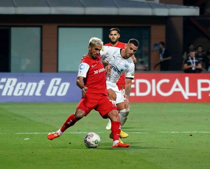 Spor Toto Süper Lig: Kasımpaşa: 1 - A. Hatayspor: 0 (İ̇lk Yarı)