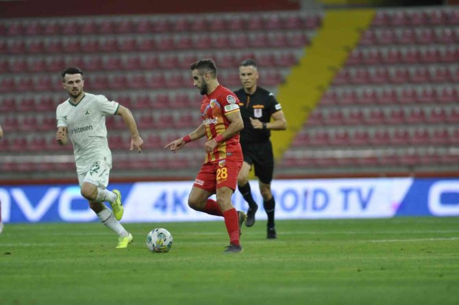 Spor Toto Süper Lig: Kayserispor: 1 - Giresuspor: 0 (İ̇lk Yarı)