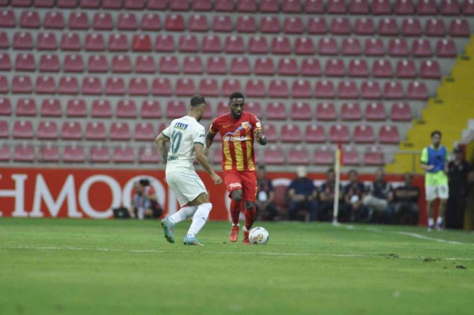 Spor Toto Süper Lig: Kayserispor: 1 - Giresuspor: 0 (İ̇lk Yarı)