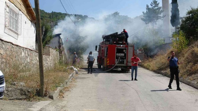 Tandır Ateşi Yangına Neden Oldu