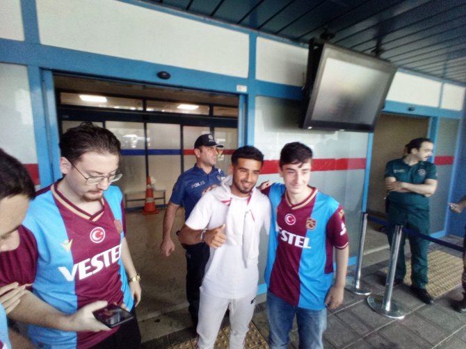 Trabzonspor’un Yeni Transferi Naci Ünüvar Trabzon’da