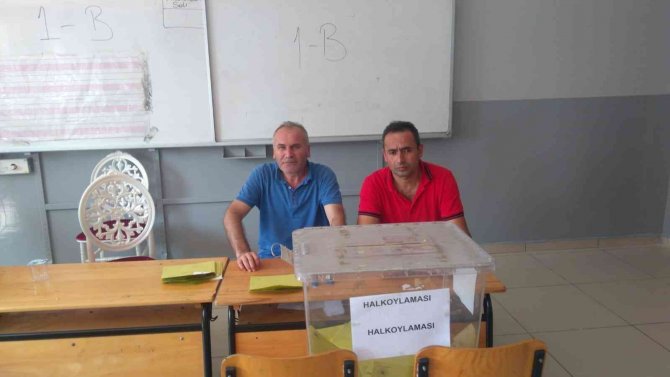 Bin 500 Nüfuslu Köyde Referandum Heyecanı