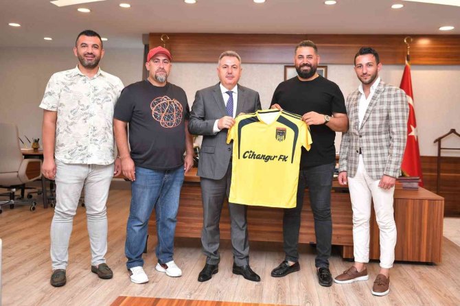 Cihangirspor, Şampiyonluk Turuna Çıktı
