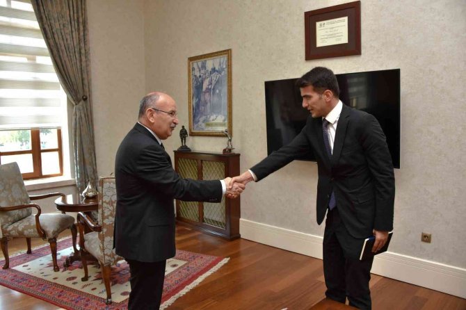 Göreve Yeni Başlayan Kaymakamlardan Vali Karadeniz’e Ziyaret