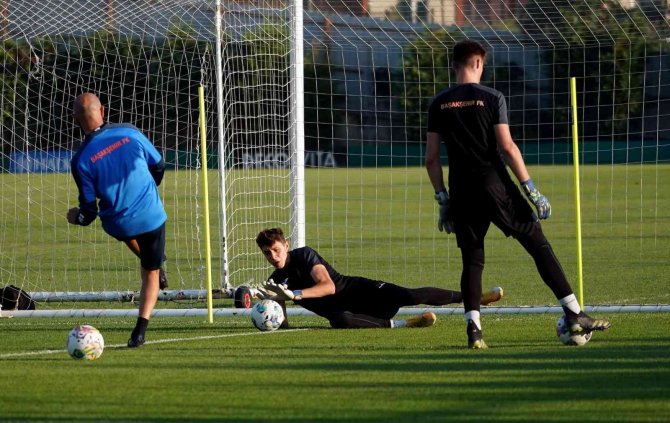 Medipol Başakşehir, Alanyaspor Maçı Hazırlıklarını Sürdürdü