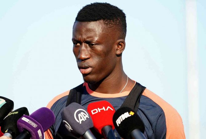 Philippe Keny: “Emre Hoca Beni İkna Etti”