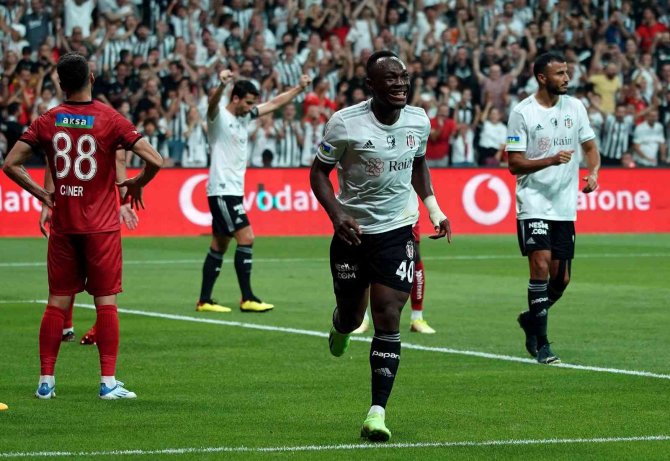 Spor Toto Süper Lig: Beşiktaş: 3 - Sivasspor: 0 (İ̇lk Yarı)