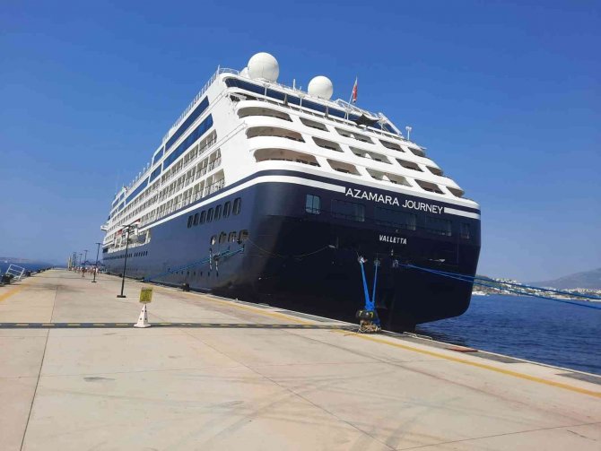 Dev Gemi Bodrum’a 388 Yolcu Getirdi