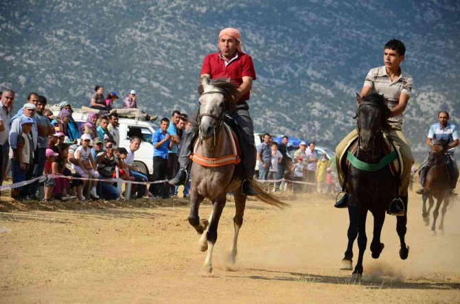 Antalya’da Rahvan Atlar Nefes Kesecek