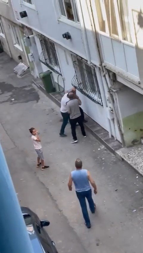 Çocukların Kavgasına Büyükler Dahil Olunca Bıçaklar Konuştu