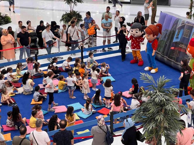 ’Mutlu Oyuncak Dükkanı’ Parkur Avm’de