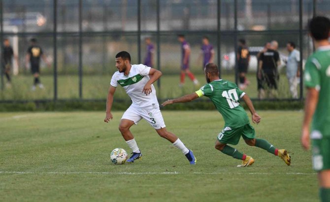 Bursaspor Hazırlık Maçlarında İki Galibiyet Aldı