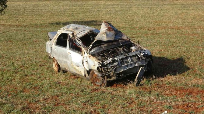 Şarampole Yuvarlanan Otomobil 50 Metre Sürüklenerek Durabildi: 1 Ölü