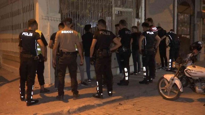 Elazığ’da Gece Yarısı ‘Dar Bölge Uygulaması’ Yapıldı