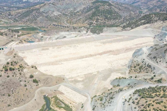 Eskişehir Gündüzler Ve Adıyaman Çetintepe Barajlarında Çalışmalar Devam Ediyor