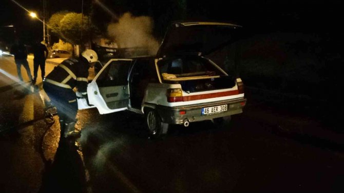 Seyir Halindeki Otomobil Alev Aldı
