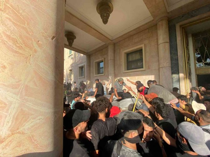 Irak’taki Protestolar Sırasında 2 Kişi Öldü, 19 Kişi Yaralandı