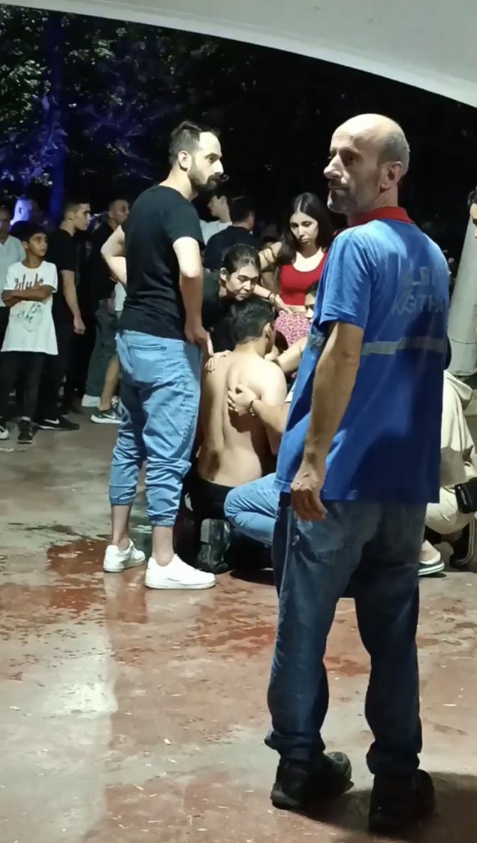 İ̇stanbul’da Konserde Bıçaklı Dehşet: Suç Makinesi 2’si Polis 6 Kişiyi Yaraladı