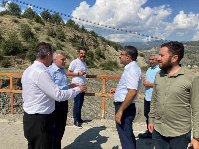Köprülerin Selden Zarar Gördüğü İlçede Yaraların Sarılması İçin Çalışmalar Sürüyor