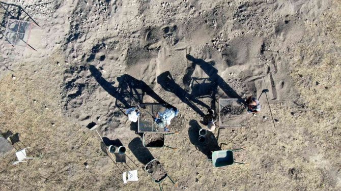 Öğretmenin Merakı Tarihi Kenti Ortaya Çıkardı, 30 Yıldır Araştırma Çalışmaları Sürüyor