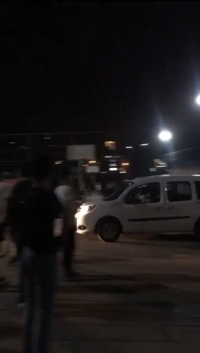 (Düzeltme) İ̇stanbul’da Konserde Bıçaklı Dehşet: Suç Makinesi 2’si Polis 6 Kişiyi Yaraladı