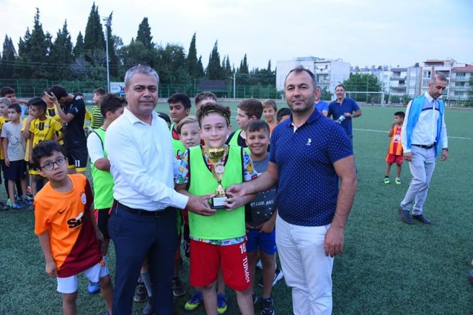 Salihli’de Kardeşlik Turnuvasında Şampiyon Köseali Oldu