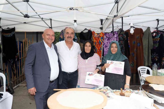 Mürsel, Kara İ̇ncir Şenliği İle Renklendi