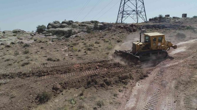 Başakpınar’a 10 Kilometrelik Yeni Tarım Yolu
