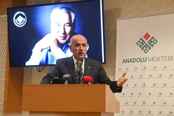 Bakan Kirişci: “Tarihin Tekerrür Etmemesinin Yolu Gençlerin Yönetim Kademelerine Kazandırılmasıdır”