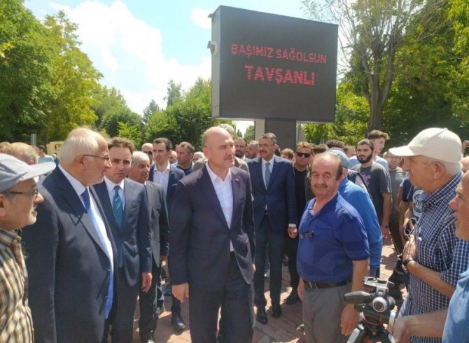 Trafik Kazasında Hayatını Kaybedenler Gözyaşları Ve Dualarla Uğurlandı
