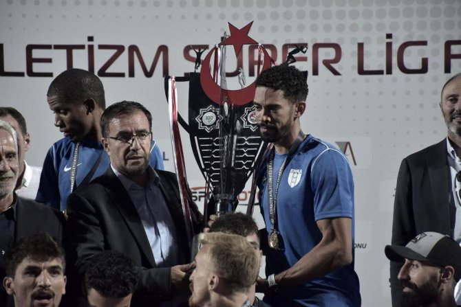 Turkcell Atletizm Süper Lig’de Şampiyon Enka