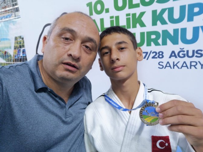Yunusemreli Judocular Sakarya’dan 4 Madalyayla Döndü