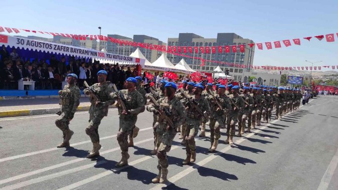 Şanlıurfa’da Zafer Bayramı Coşkusu