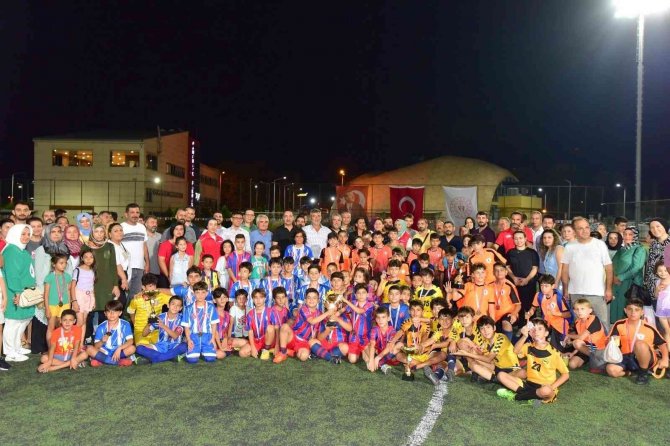 “Zaferin Kahraman Yüzleri” Futbol Turnuvası Sona Erdi