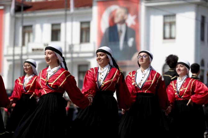 Bursa’da 30 Ağustos Zafer Bayramı’nın 100’üncü Yıl Coşkusu