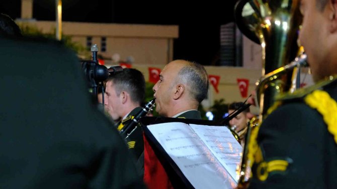 Askeri Bandodan 100’üncü Yıl Dönümünde Zafer Bayramı Konseri
