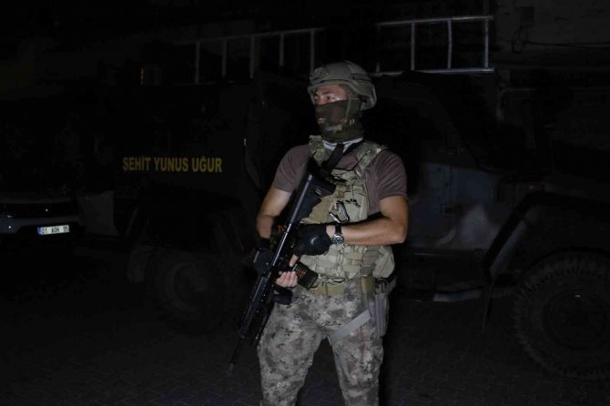 Adana’da Deaş’a Operasyon: 6 Gözaltı Kararı