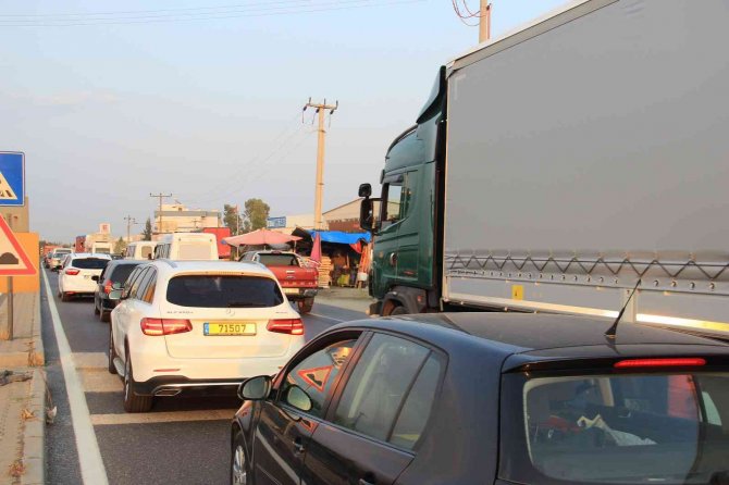 Kilometrelerce Araç Kuyruğu Oluştu