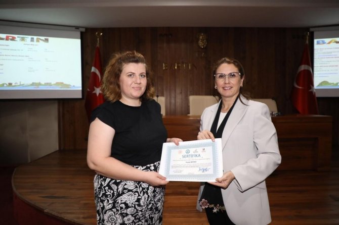 Barü Eğitim Programlarıyla “Genç İ̇stihdam”a Destek Oluyor