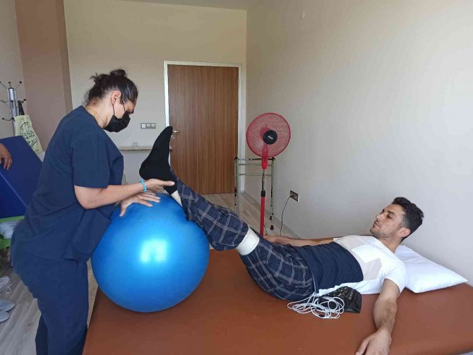 Belden Altı Felç Olan Serhan Yiğit’in Artık Yüzü Gülüyor