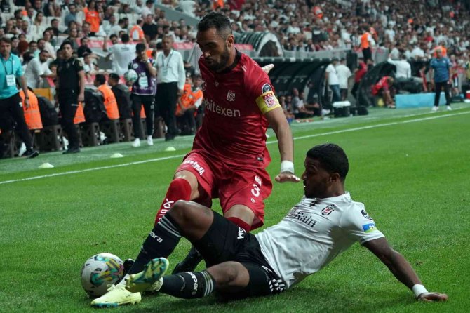 Spor Toto Süper Lig: Beşiktaş: 3 - Sivasspor: 1 (Maç Sonucu)