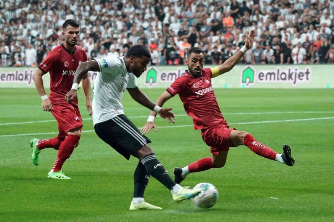 Spor Toto Süper Lig: Beşiktaş: 3 - Sivasspor: 1 (Maç Sonucu)