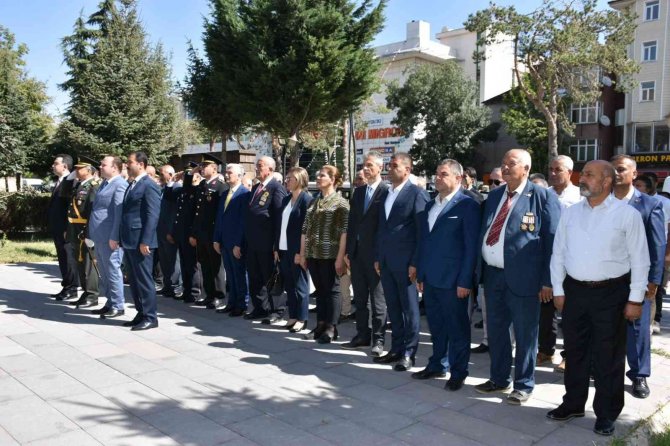 Tatvan’da 30 Ağustos Zafer Bayramı Kutlandı