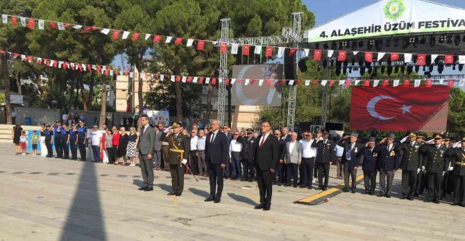 Manisa’nın İlçelerinde 30 Ağustos Coşkusu