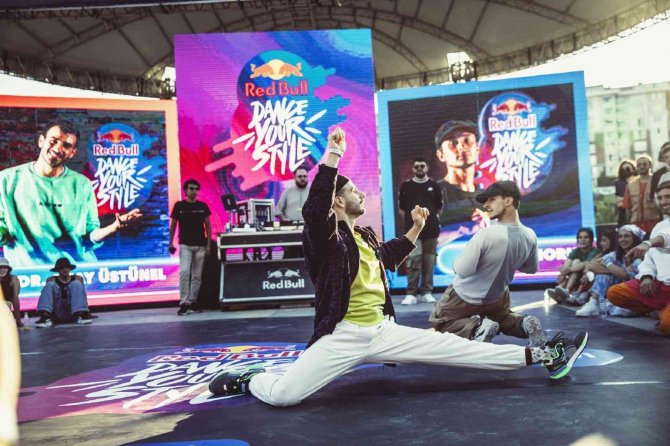 Red Bull Dance Your Style Elemelerinde 3’üncü Durak İ̇stanbul
