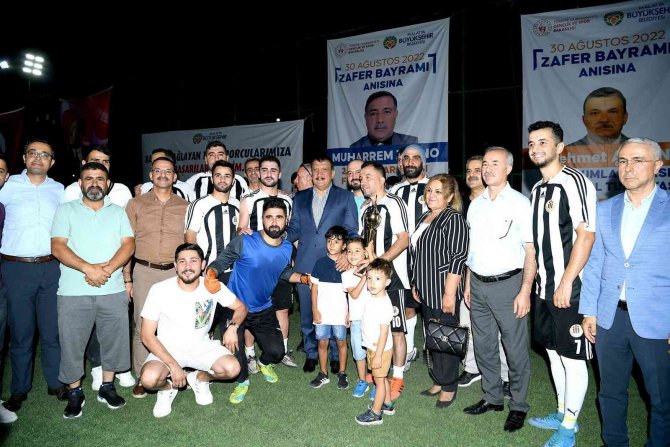 Futbol Turnuvasında Kupa İ̇nönü Üniversitesi’nin